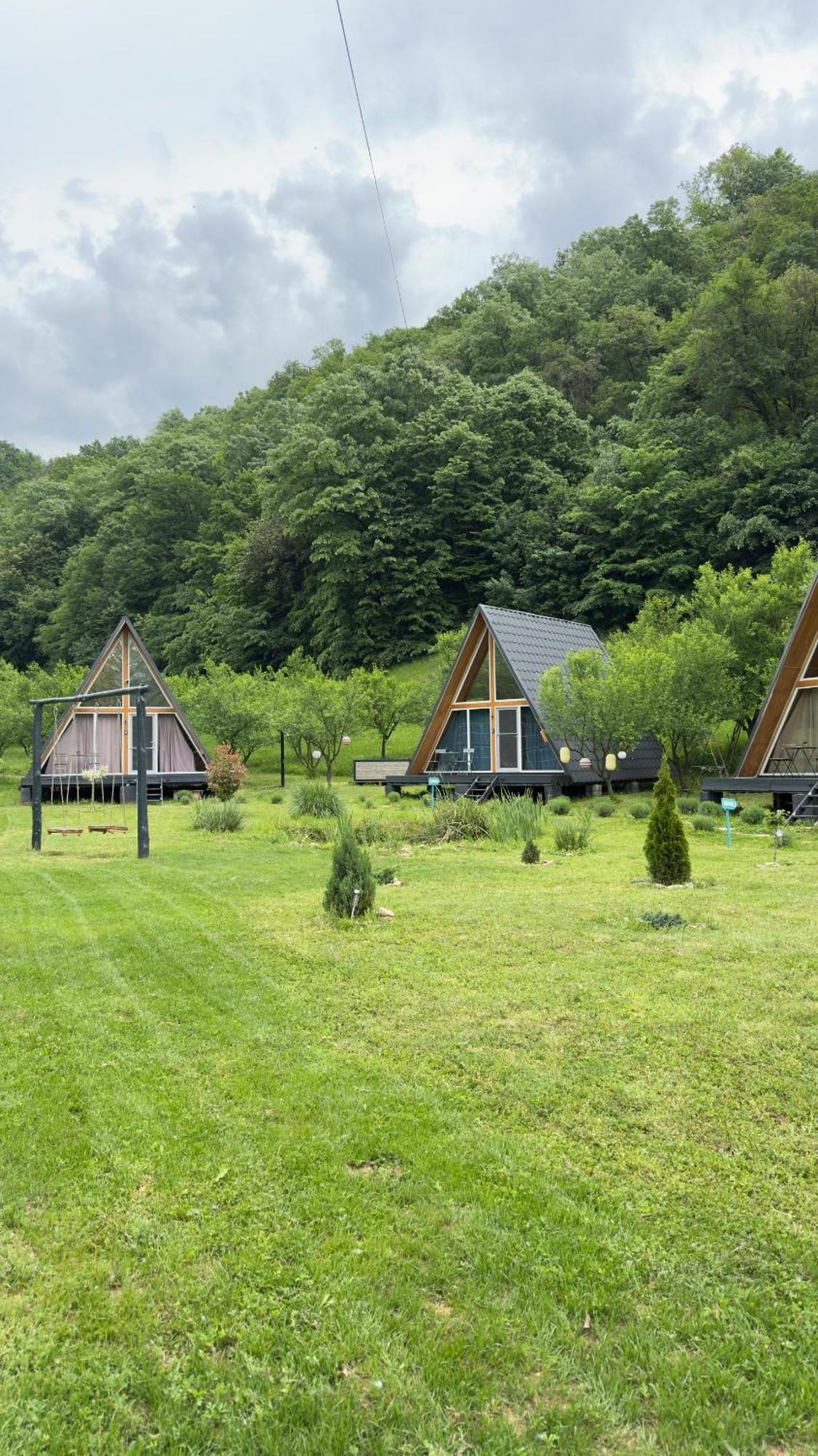 Cabane A-Frame Svinita Exterior photo